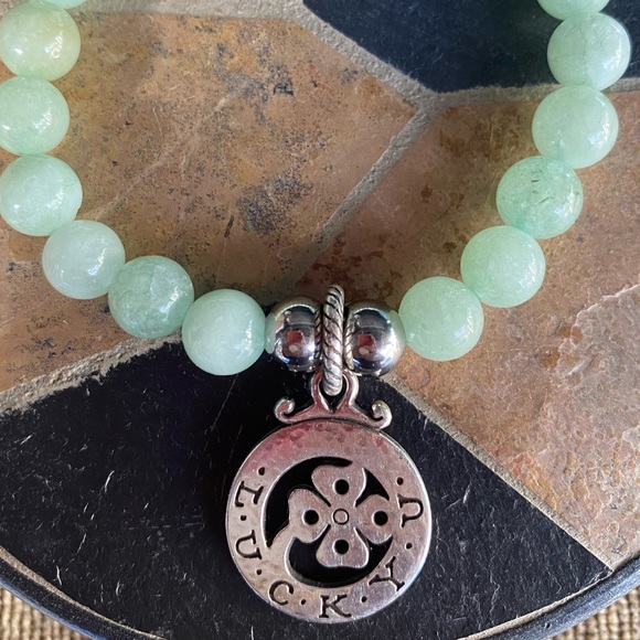 ☘️Beautiful Handmade Bracelet☘️🌈 - Picture 3 of 4